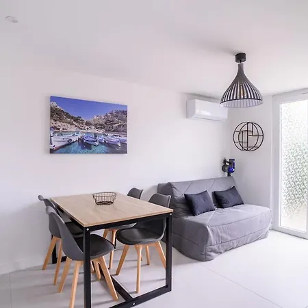 Quiet House For 2-4 People Close To The Beaches Holiday home *