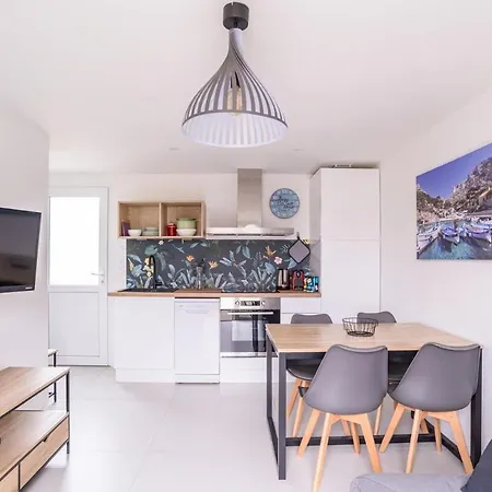 Quiet House For 2-4 People Close To The Beaches * Hyères