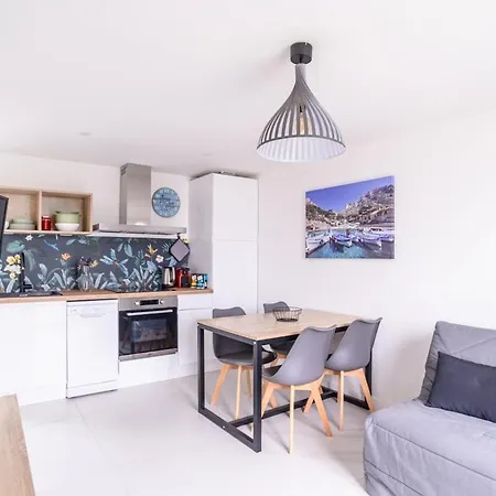 Quiet House For 2-4 People Close To The Beaches بيت للعطل Hyères